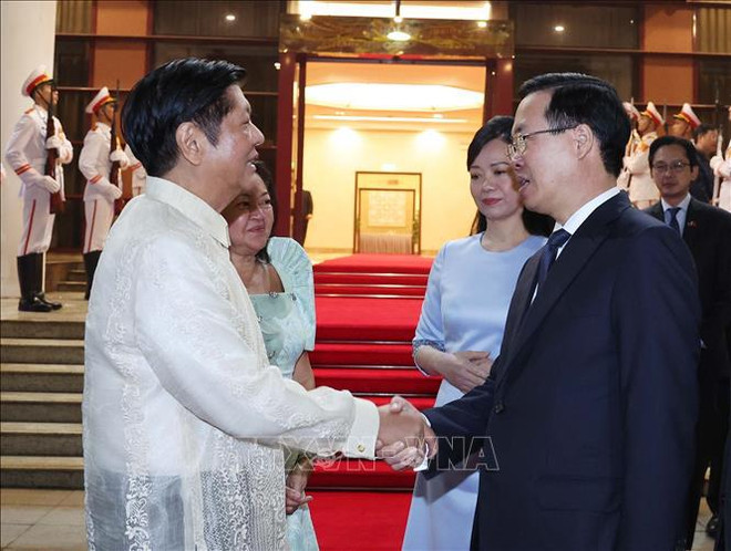 Presidente de Filipinas concluye con éxito su visita de Estado a Vietnam ảnh 1 Presidente de Filipinas concluye con éxito su visita de Estado a Vietnam ảnh 1