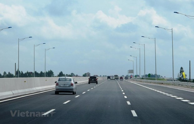 Inversión en transporte, clave para el desarrollo económico de Vietnam ảnh 1