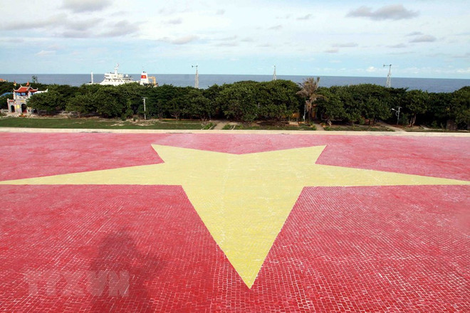 Vietnamitas con amor hacia archipiélago Truong Sa en abril ảnh 2 Vietnamitas con amor hacia archipiélago Truong Sa en abril ảnh 2
