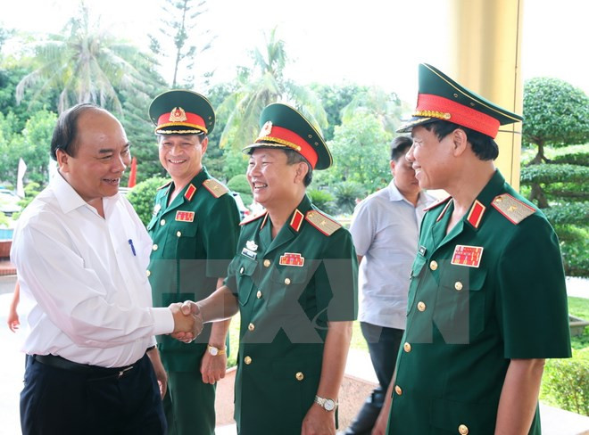 Gobierno garantizará recursos al ejército, afirma premier de Vietnam ảnh 1 Gobierno garantizará recursos al ejército, afirma premier de Vietnam ảnh 1