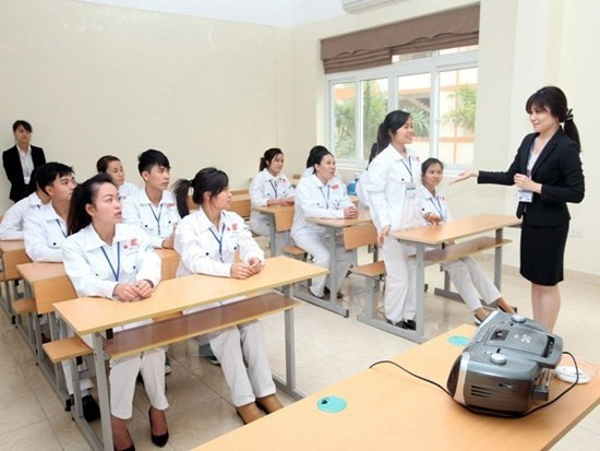 Vietnam impulsa el envío de auxiliares de enfermería al exterior ảnh 1 Vietnam impulsa el envío de auxiliares de enfermería al exterior ảnh 1