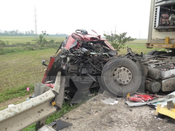 Accidentes de tránsito cobran vida de 7,6 mil personas en 11 meses de 2017 ảnh 1 Accidentes de tránsito cobran vida de 7,6 mil personas en 11 meses de 2017 ảnh 1