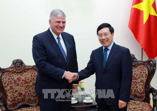 Vicepremier vietnamita recibe a dirigente de organización evangélica humanitaria de EE.UU. ảnh 1 Vicepremier vietnamita recibe a dirigente de organización evangélica humanitaria de EE.UU. ảnh 1