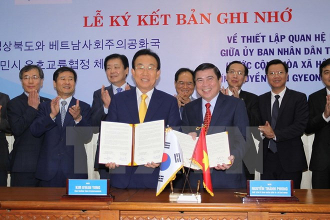 Ciudad Ho Chi Minh y provincia sudcoreana de Gyeongsangbuk firman memorando de cooperación ảnh 1 Ciudad Ho Chi Minh y provincia sudcoreana de Gyeongsangbuk firman memorando de cooperación ảnh 1