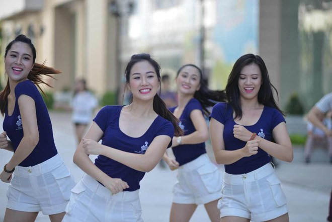 Celebran en Hanoi programa de danza para elevar conciencia sobre igualdad de género ảnh 1 Celebran en Hanoi programa de danza para elevar conciencia sobre igualdad de género ảnh 1