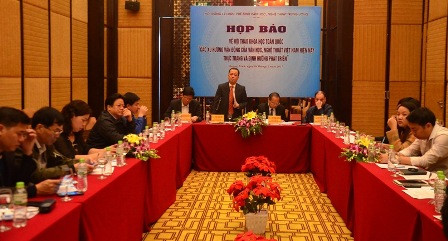 Analizarán tendencias literarias y artísticas en Vietnam ảnh 1