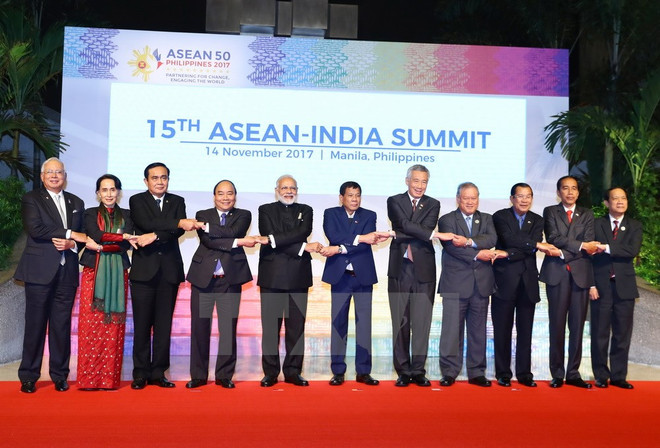 [Fotos] Actividades de premier Xuan Phuc en Manila ảnh 9