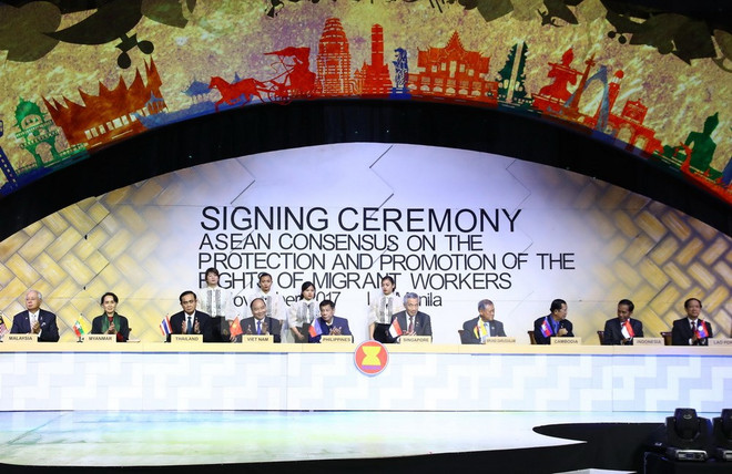 [Fotos] Actividades de premier Xuan Phuc en Manila ảnh 10