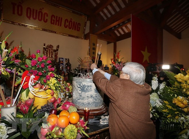 Homenajean a exdirigente del Partido Comunista de Vietnam ảnh 1