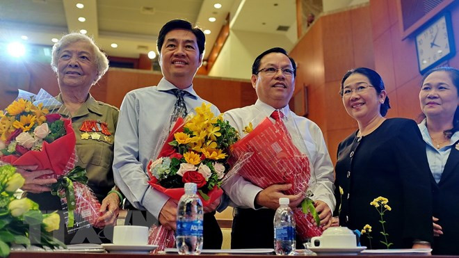 Honran a familias de mártires caídos en Ofensiva general y levantamientos de 1968 ảnh 1