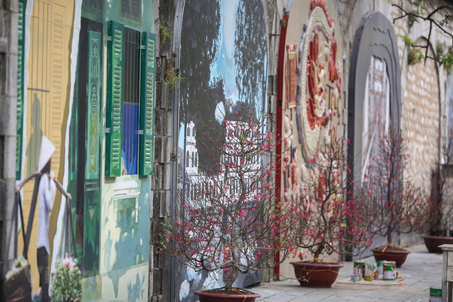 Hanoi inaugura calle de frescos Phung Hung en Casco antiguo ảnh 1 Hanoi inaugura calle de frescos Phung Hung en Casco antiguo ảnh 1