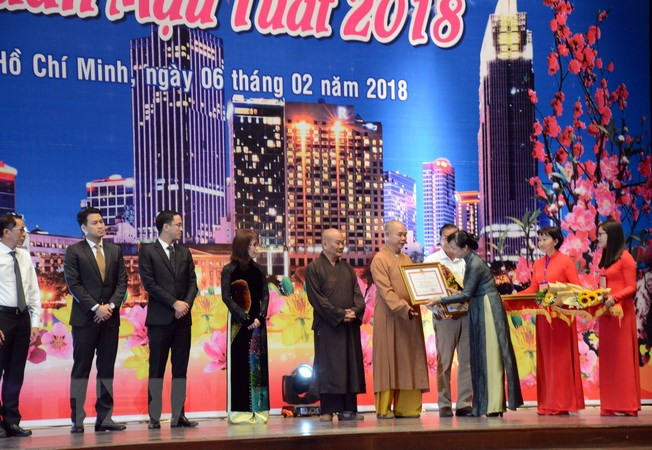 Vietnamitas en ultramar se reúnen en Ciudad Ho Chi Minh por el Tet ảnh 1 Vietnamitas en ultramar se reúnen en Ciudad Ho Chi Minh por el Tet ảnh 1