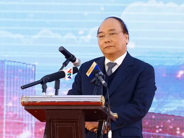 Premier vietnamita: Es necesario revisar plan de inversión pública ảnh 1