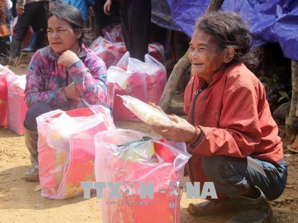 Vietnam distribuye arroz para apoyar a desfavorecidos en ocasión de Tet ảnh 1 Vietnam distribuye arroz para apoyar a desfavorecidos en ocasión de Tet ảnh 1