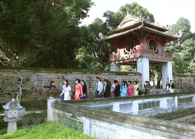 En fución sistema automático de presentación multilingüe en Van Mieu- Quoc Tu Giam ảnh 1 En fución sistema automático de presentación multilingüe en Van Mieu- Quoc Tu Giam ảnh 1