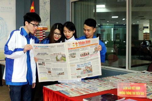 Exposición sobre soberanía insular de Vietnam ảnh 1