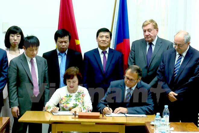 Vietnam y República Checa firman acuerdo de cooperación ảnh 1 Vietnam y República Checa firman acuerdo de cooperación ảnh 1