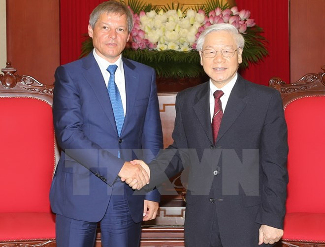 Altos dirigentes vietnamitas reciben a primer ministro rumano ảnh 1 Altos dirigentes vietnamitas reciben a primer ministro rumano ảnh 1