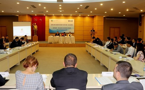 Efectúan en Hanoi foro empresarial Vietnam-Bulgaria ảnh 1 Efectúan en Hanoi foro empresarial Vietnam-Bulgaria ảnh 1