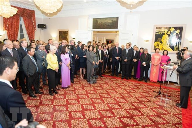  Estados Unidos se compromete a profundizar lazos con Vietnam ảnh 1