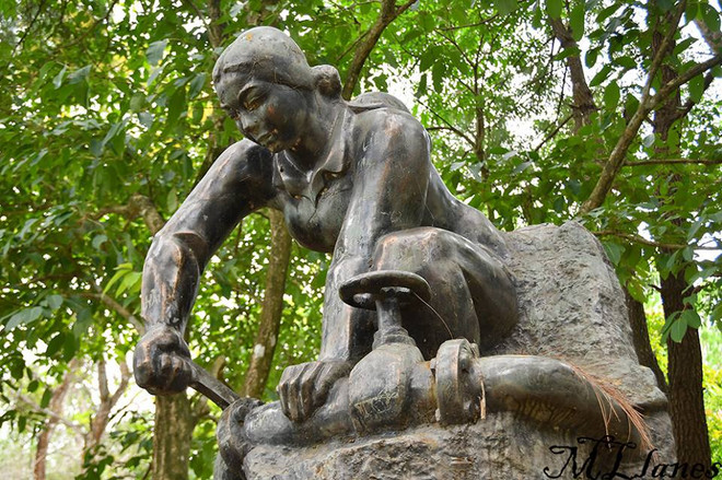 Historia de Quang Tri contada por sus cementerios ảnh 6 Historia de Quang Tri contada por sus cementerios ảnh 6