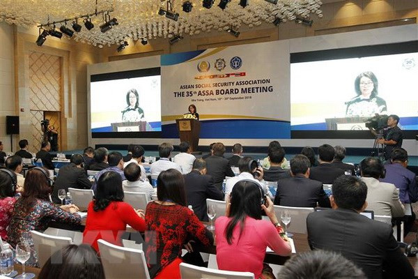 Vietnam aspira a intercambiar experiencias en seguridad social con otros países en cita regional ảnh 1 Vietnam aspira a intercambiar experiencias en seguridad social con otros países en cita regional ảnh 1