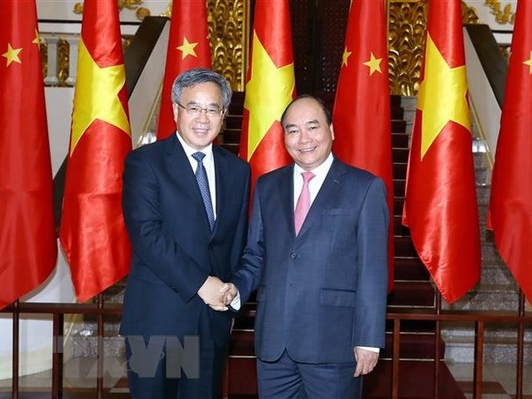 Premier vietnamita y subjefe del gobierno chino debaten medidas para agilizar lazos bilaterales ảnh 1 Premier vietnamita y subjefe del gobierno chino debaten medidas para agilizar lazos bilaterales ảnh 1