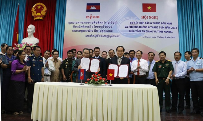 Localidades fronterizas vietnamita y camboyana robustecen colaboración ảnh 1 Localidades fronterizas vietnamita y camboyana robustecen colaboración ảnh 1