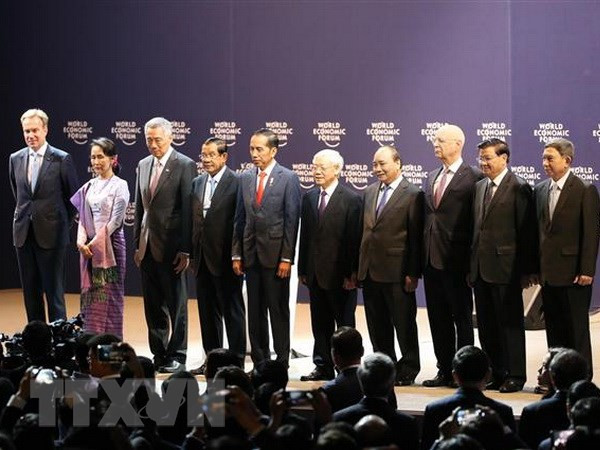 Inauguran oficialmente Foro Económico Mundial sobre la ASEAN en Hanoi ảnh 1 Inauguran oficialmente Foro Económico Mundial sobre la ASEAN en Hanoi ảnh 1