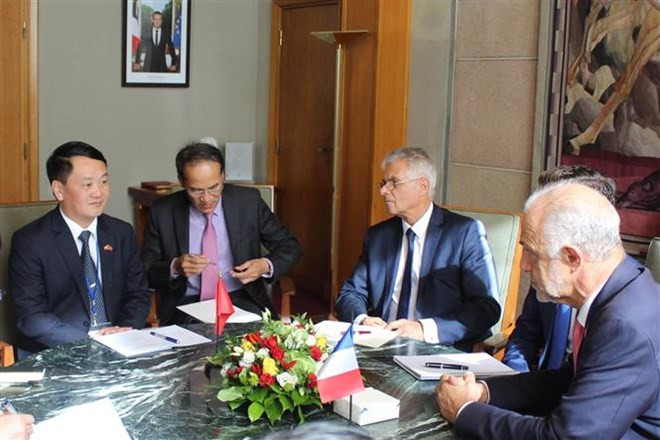 Vietnam y Francia fortalecen cooperación en sector ambiental ảnh 1 Vietnam y Francia fortalecen cooperación en sector ambiental ảnh 1