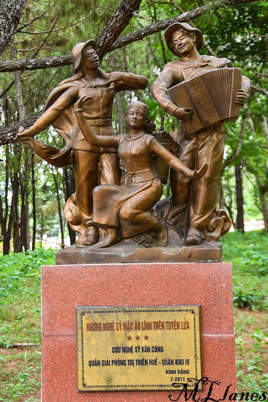 Historia de Quang Tri contada por sus cementerios ảnh 8 Historia de Quang Tri contada por sus cementerios ảnh 8