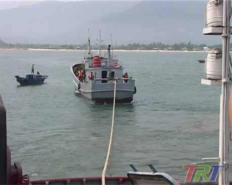 Vietnam rescata a un barco chino accidentado en sus aguas ảnh 1