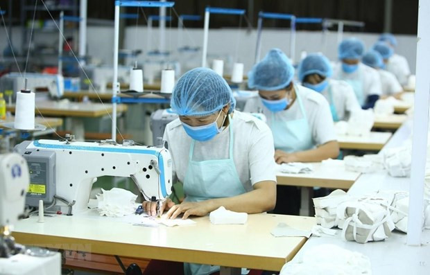 Aumentan trabajadoras con empleos informales en primer trimestre en Vietnam ảnh 1