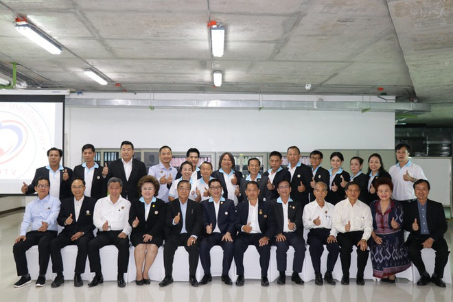 Honran a vietnamitas en el extranjero con gran contribución al desarrollo nacional ảnh 1 Honran a vietnamitas en el extranjero con gran contribución al desarrollo nacional ảnh 1