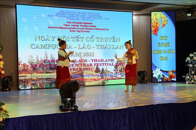 Celebran en Vietnam el Año Nuevo de Camboya, Laos y Tailandia ảnh 1 Celebran en Vietnam el Año Nuevo de Camboya, Laos y Tailandia ảnh 1