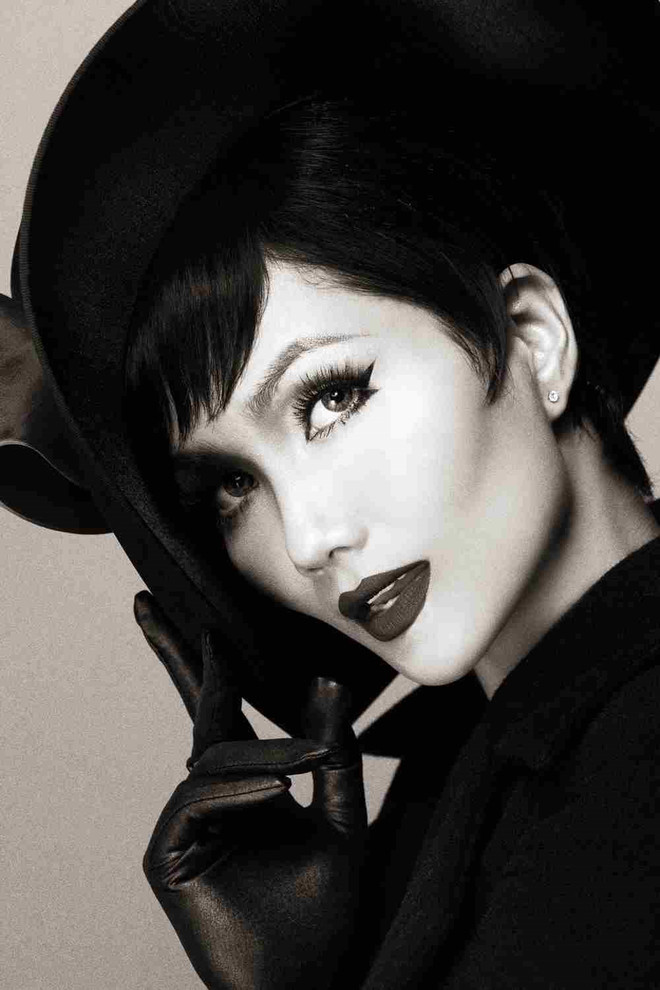 [Fotos] Miss vietnamita H’Hen Nie ganó título de Belleza Intemporal 2018 ảnh 9