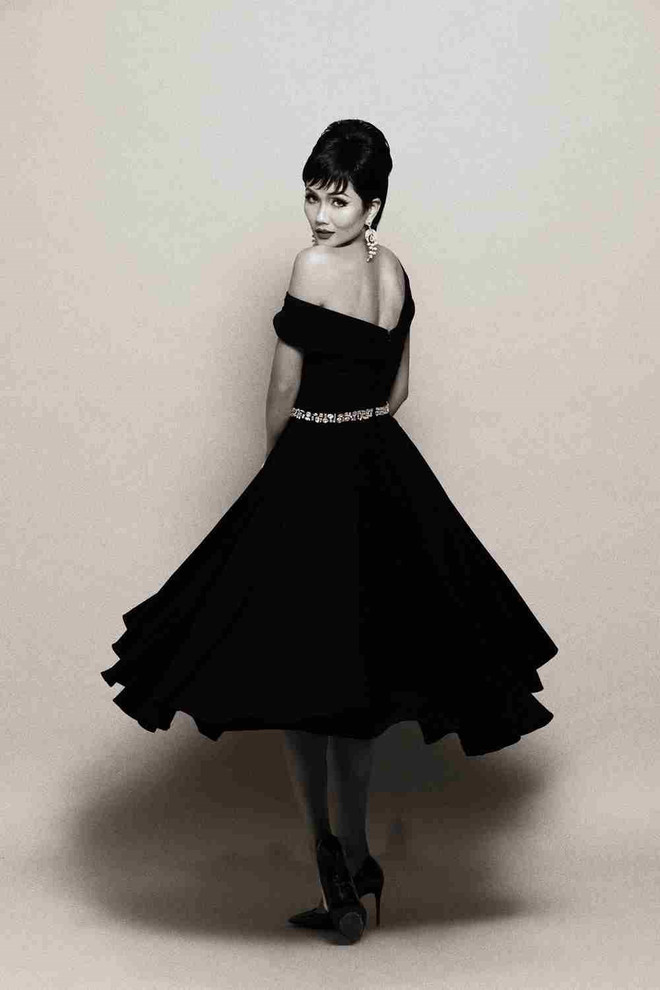 [Fotos] Miss vietnamita H’Hen Nie ganó título de Belleza Intemporal 2018 ảnh 4