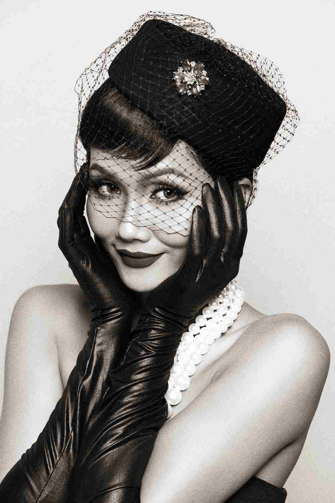 [Fotos] Miss vietnamita H’Hen Nie ganó título de Belleza Intemporal 2018 ảnh 6