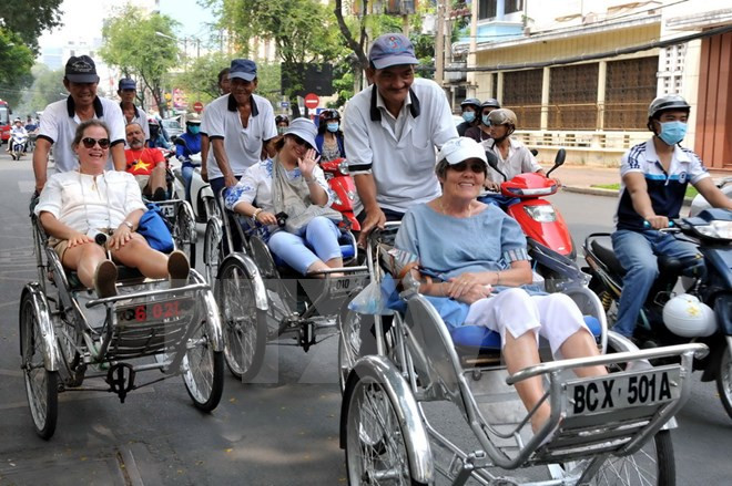 Súbito aumento de llegadas de turistas extranjeros a Hanoi ảnh 1 Súbito aumento de llegadas de turistas extranjeros a Hanoi ảnh 1