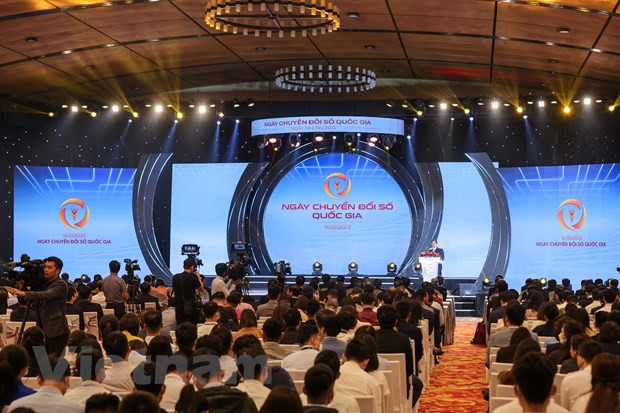 Premier vietnamita resalta beneficios de transformación digital para pobladores y empresas ảnh 1  Premier vietnamita resalta beneficios de transformación digital para pobladores y empresas ảnh 1