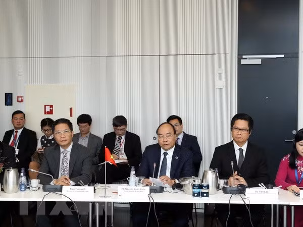 Premier de Vietnam dialoga con empresas danesas ảnh 1