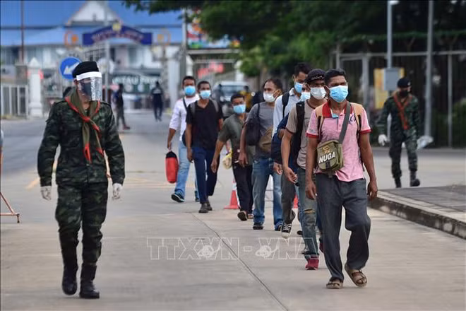 Tailandia refuerza el control de COVID-19 en 10 provincias fronterizas con Myanmar ảnh 1 Tailandia refuerza el control de COVID-19 en 10 provincias fronterizas con Myanmar ảnh 1