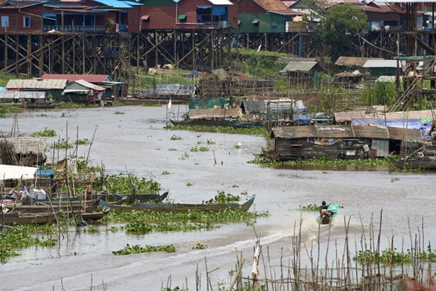Realizan en Camboya donativo para apoyar a residentes de origen vietnamita en el lago Tonle Sap ảnh 1 Realizan en Camboya donativo para apoyar a residentes de origen vietnamita en el lago Tonle Sap ảnh 1