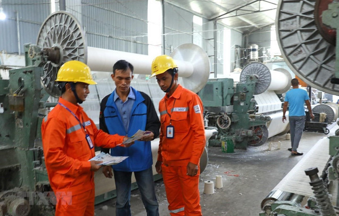 Empresa eléctrica de Vietnam trabaja por completar proyectos de energía clave en 2020 ảnh 1 Empresa eléctrica de Vietnam trabaja por completar proyectos de energía clave en 2020 ảnh 1