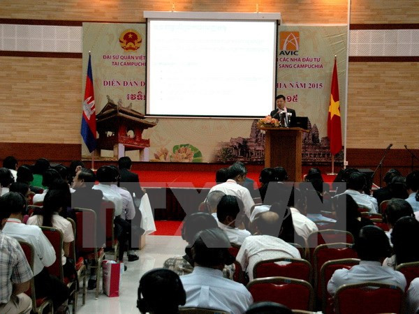 Efectúan foro empresarial Vietnam – Camboya ảnh 1