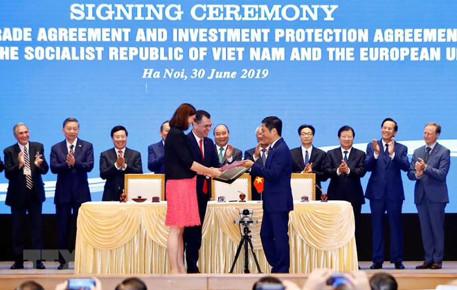 Rubrican Vietnam y UE acuerdos de libre comercio y de protección de inversión ảnh 1 Rubrican Vietnam y UE acuerdos de libre comercio y de protección de inversión ảnh 1
