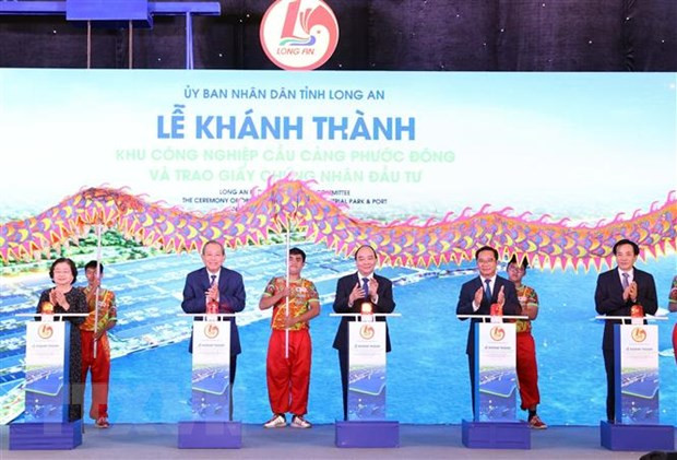 Premier exige a provincia vietnamita de Long An garantizar desarrollo sostenible ảnh 2