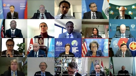 Ratifica Vietnam compromiso con impulso de solidaridad e igualdad entre comunidades religiosas ảnh 1