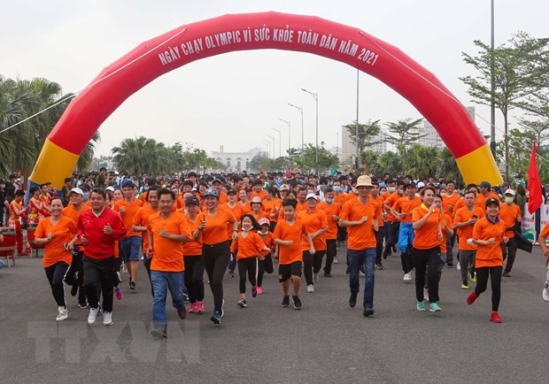 Más de mil 500 personas participan en Día de carrera en Da Nang ảnh 1 Más de mil 500 personas participan en Día de carrera en Da Nang ảnh 1