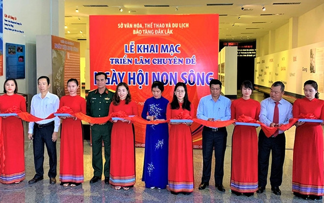 Inauguran exposición temática sobre Asamblea Nacional de Vietnam ảnh 1 Inauguran exposición temática sobre Asamblea Nacional de Vietnam ảnh 1